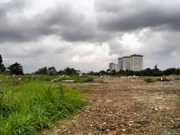Aktivitas Pembakaran Sampah Ilegal di Seberang Puspemkot Tangsel Diselidiki