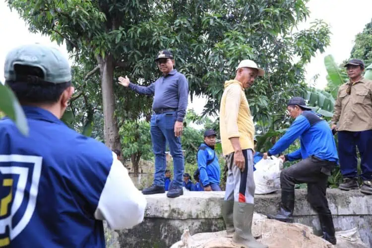 Banjir Mulai Surut, Pemkot Tangerang Pasang Kisdam dan Kerahkan Pompa Antisipasi Banjir Susulan