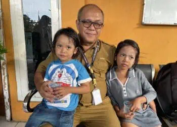 Diduga Sengaja Dibuang Orang Tuanya, 2 Anak Ditemukan Telantar di Batuceper