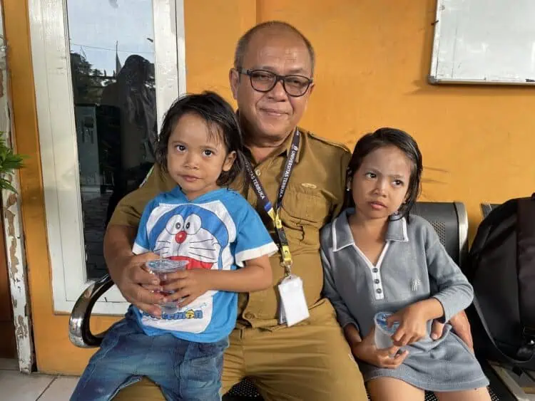 Diduga Sengaja Dibuang Orang Tuanya, 2 Anak Ditemukan Telantar di Batuceper