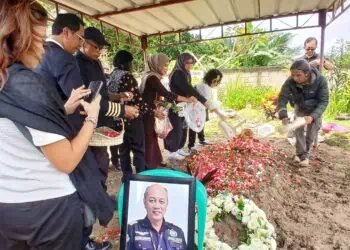 Jenazah Pilot Andy Dimakamkan di TPU Ranca Sadang Tigaraksa
