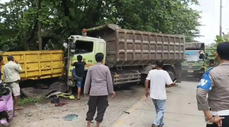 Tronton dan Coltdiesel di Lebak Tabrakan, Seorang Sopir Tewas