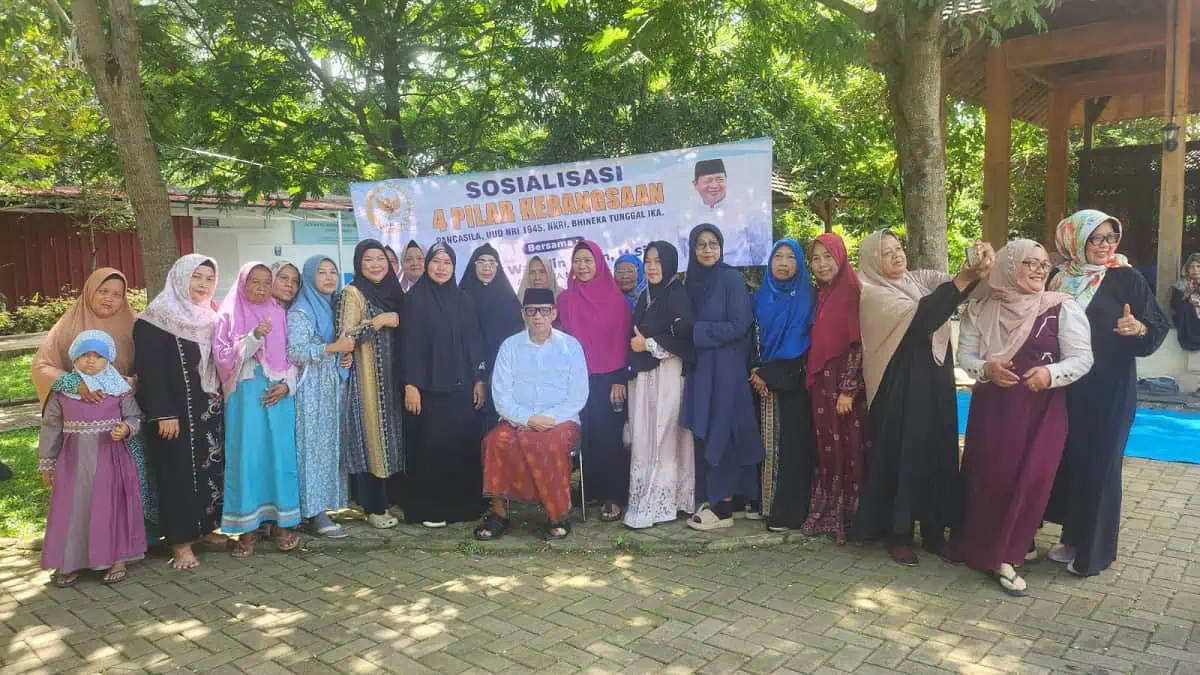 Wahidin Halim Ajak Masyarakat Tangerang Perkuat Persatuan Lewat Pengamalan Empat Pilar Wahidin Halim Ajak Masyarakat Tangerang Perkuat Persatuan Lewat Pengamalan Empat Pilar