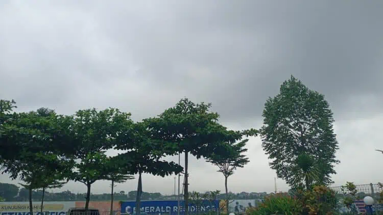 Hujan Ringan Dominasi Sepekan, Warga Kota Tangerang Diimbau Jaga Stamina Saat Puasa