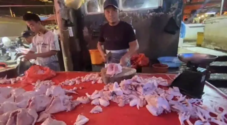 Harga Daging Melonjak Jelang Ramadan, Ayam Rp 40 Ribu, Kerbau Rp180 Ribu
