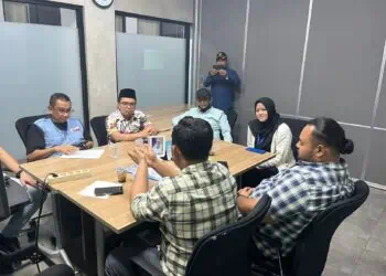 Sejumlah anggota DPRD Kota Cilegon, lakukan sidak ke PT Vopak. (ISTIMEWA)