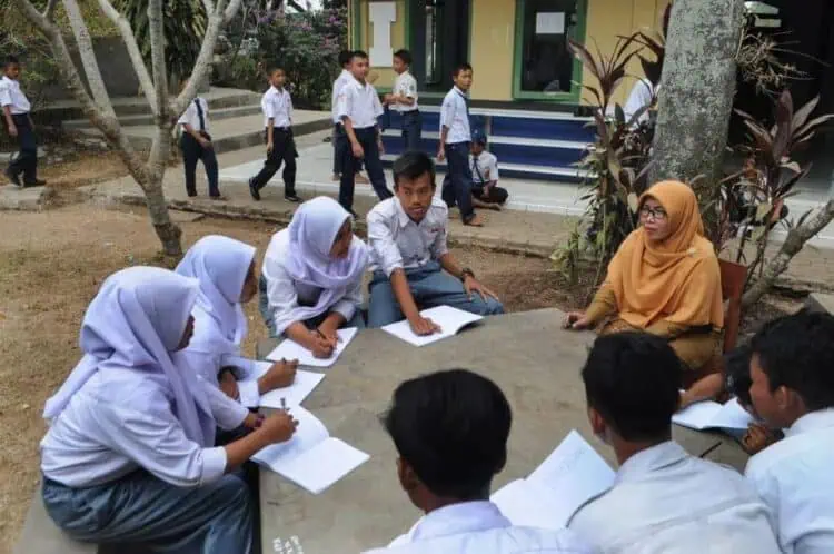 Fokus Pembelajaran, Penggunaan Gadget di Lingkungan Sekolah Kabupaten Tangerang Dibatasi