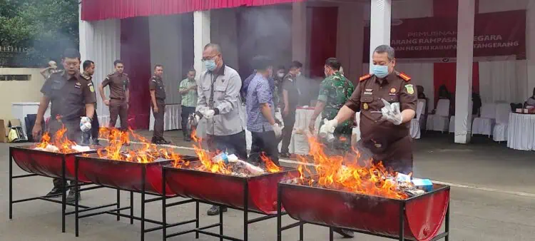 Kejari Kabupaten Tangerang Musnahkan Ribuan Narkoba dan Obat Ilegal
