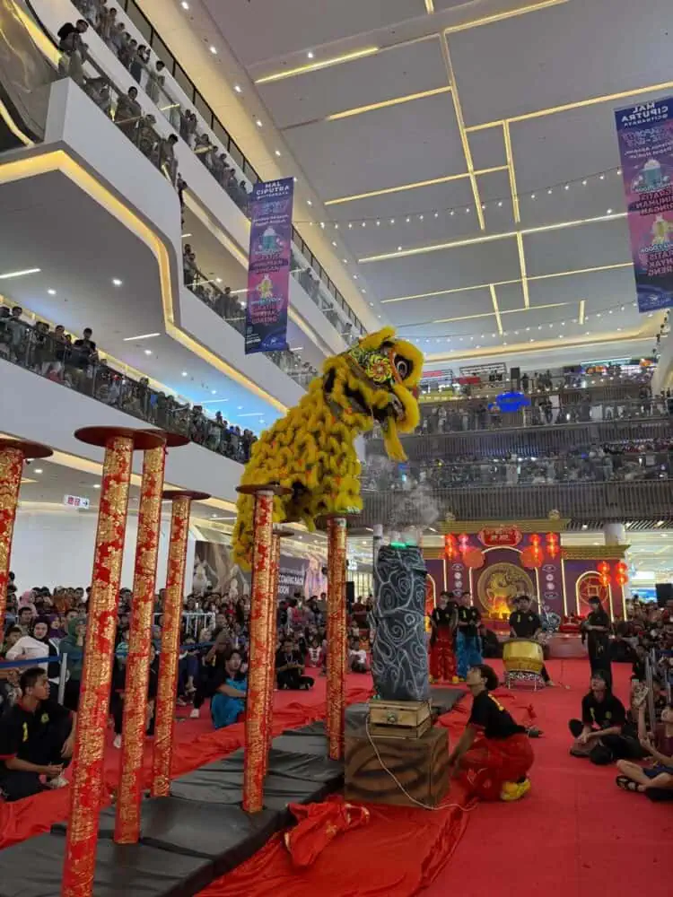 Barongsai Tonggak dan Festival Kuliner Thailand Semarakkan Imlek di Mal Ciputra Tangerang