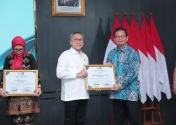Bupati Serang Ratu Rahmatuzakiyah, diganjar penghargaan. (ISTIMEWA)