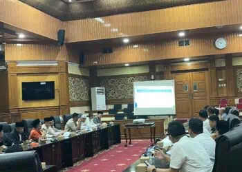RAPAT KOORDINASI - Badan Anggaran DPRD Kabupaten Serang, menggelar rapat koordinasi terkait insentif guru PPPK Paruh Waktu, bersama TAPD. (ISTIMEWA)