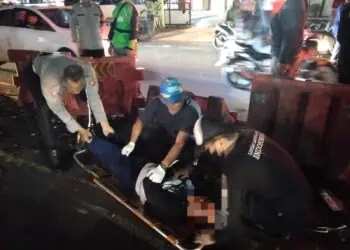 LAKA LANTAS - Kecelakan yang menewaskan seorang pengendara, terjadi di Jalan Ir Juanda, Kelurahan Cempaka Putih, Kecamatan Ciputat, Kota Tangerang Selatan (Tangsel), Jumat (27/2/2026). (ISTIMEWA)