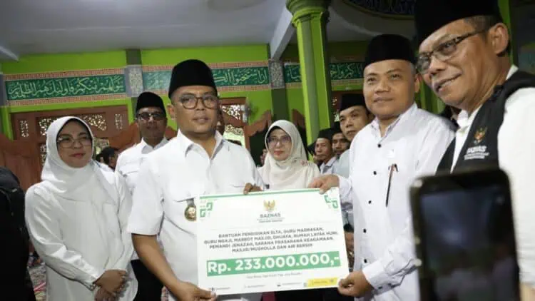 Safari Ramadhan Andra-Dimyati, Warga Pandeglang dan Serang Diguyur Bantuan Ratusan Juta
