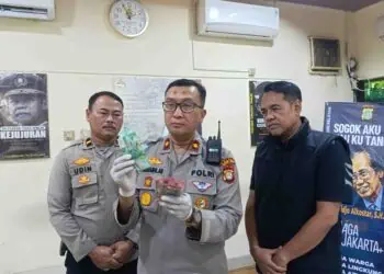 Beli Bakso Pakai Uang Palsu Pecahan Rp50 Ribu di Ciputat Timur, Seorang pemuda Ditangkap