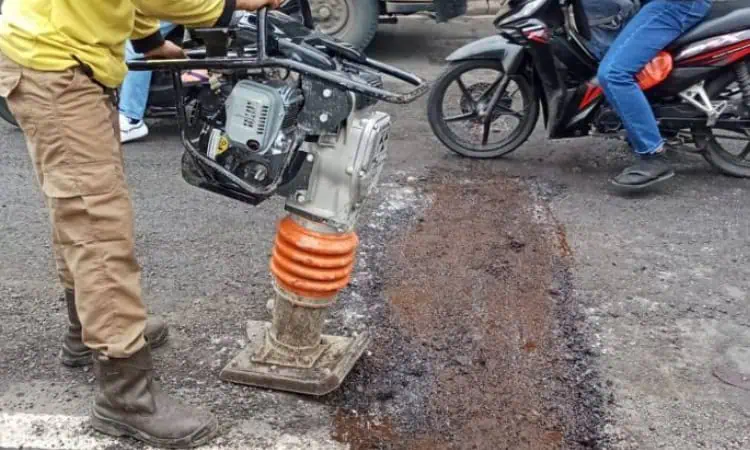 Jalan Pintu Air 10 Kota Tangerang Diperbaiki