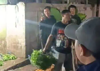 Protes Penertiban, PKL Pasar Ciputat “Kirim” Sayur ke Rumah Camat