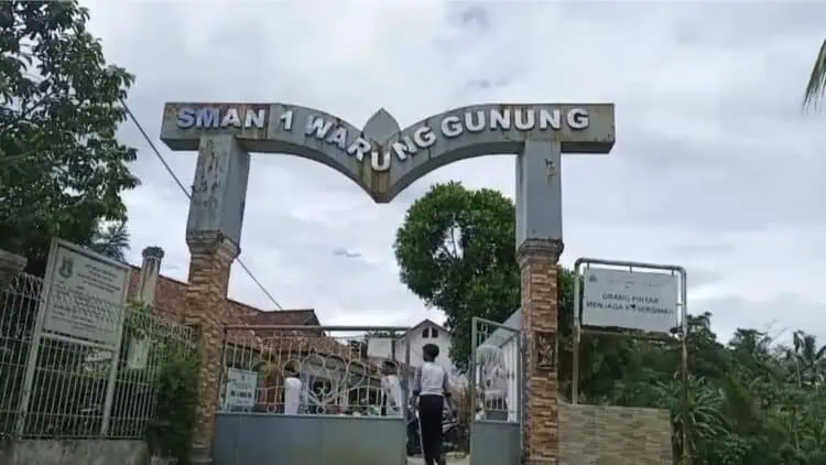SMAN 1 Warunggunung Lebak Mulai Terapkan Pembatasan HP
