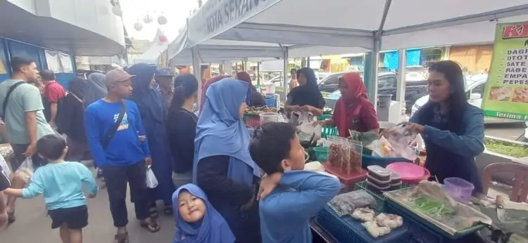War Ta'jil di Pasar Lama Serang, Surganya Makanan dan Kue Tradisional