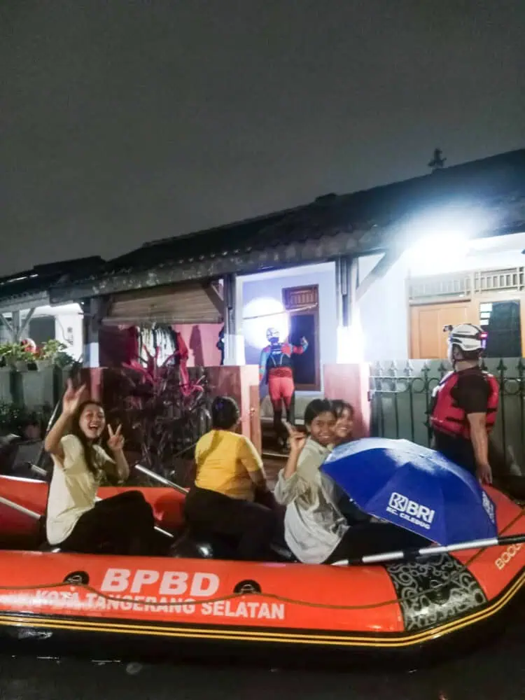 Banjir Rendam 8 Lokasi di Tangsel Sejak Dini Hari, 1.023 KK Terdampak