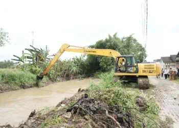 Tangani Pendangkalan Sungai, BBWSC3 Turunkan Excavator ke Kabupaten Serang