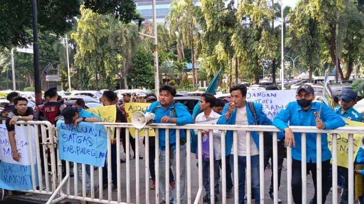 Tuding Banyak Persoalan, Pemuda Pandeglang Laporkan Pengelolaan MBG ke BGN