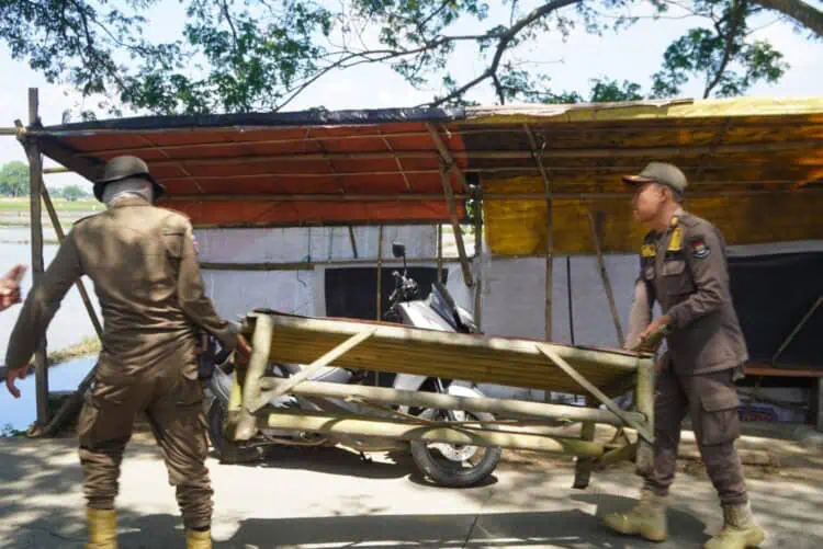 18 Bangunan Liar di Pakuhaji Ditertibkan Satpol PP