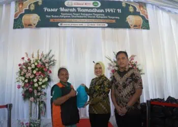 Jelang Lebaran, IAD Kejari Kabupaten Tangerang Gelar Pasar Murah dan Bagi Takjil