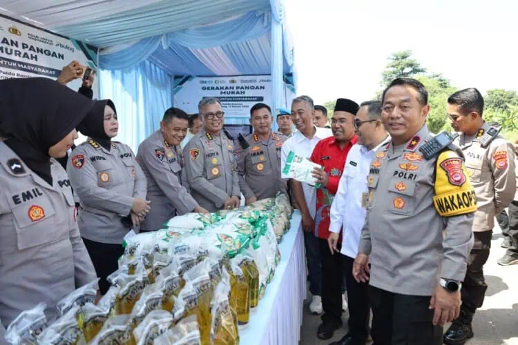 Wakapolda Banten Tinjau Gerakan Pangan Murah Serentak untuk Masyarakat