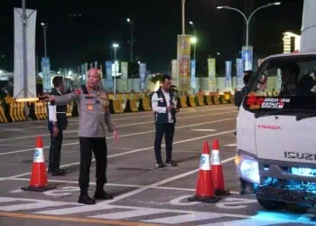 Kapolda Banten Pantau Arus Mudik di Pelabuhan Merak, Imbau Keselamatan Pemudik