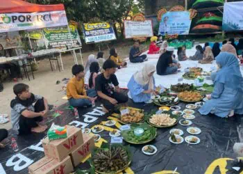 Kegiatan Bukber Relawan FBn dan Milad Komunitas Bahasa Jawa Serang, Sabtu (14/3/2026). (ISTIMEWA)
