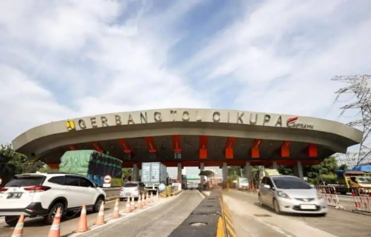 1,1 Juta Kendaraan Padati Tol Tangerang–Merak, Arus ke Pelabuhan Naik 128%