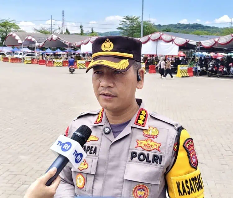 Polda Banten Terapkan Rekayasa Lalu Lintas, Urai Kemacetan di Kawasan Anyer–Cinangka