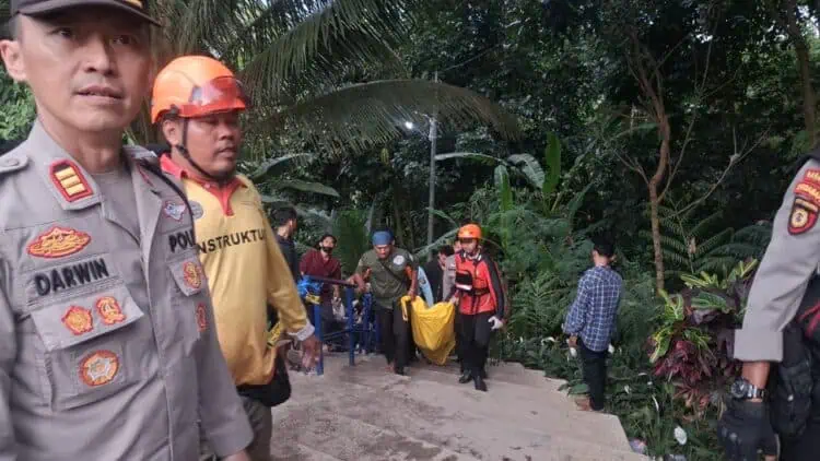 Wisatawan Yang Tenggelam di Curug Goong Pandeglang Ditemukan Meninggal Dunia