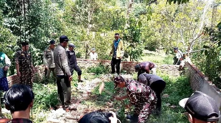 Makam Keramat Diduga Palsu Di Pandeglang Dibongkar