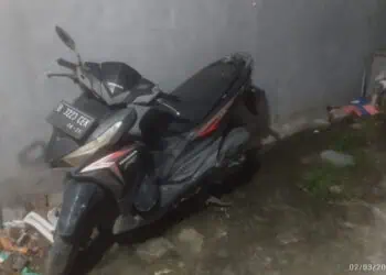 Tertangkap Tangan Turunkan Standar Sepeda Motor, Seorang Pria di Cipondoh Ditangkap