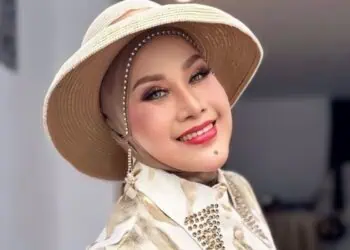 Di Usia 74 Tahun, Elvy Sukaesih Tiba-tiba Kepengin Punya Anak Lagi