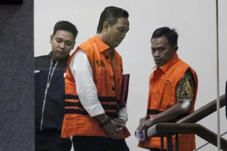 Bupati Cilacap Peras SKPD untuk THR