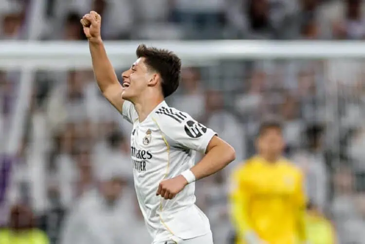 Gol Roket Sensasional Guler Bawa Madrid Menang Telak