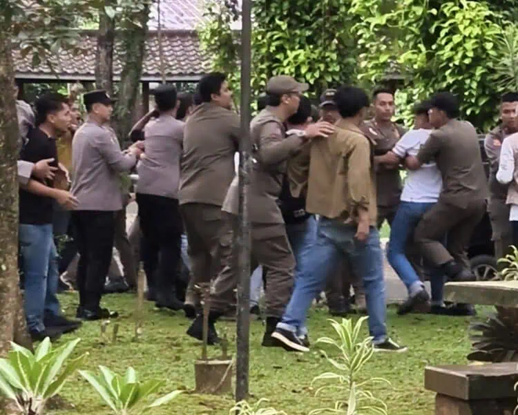 Setahun Hasbi-Amir, Mahasiswa Lebak Beri Rapor Merah