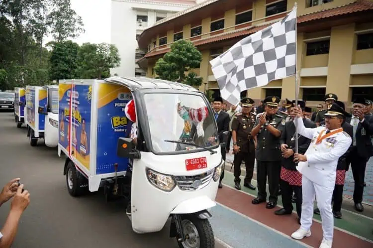Bang Sama Hadir Saat HUT ke-33 Kota Tangerang