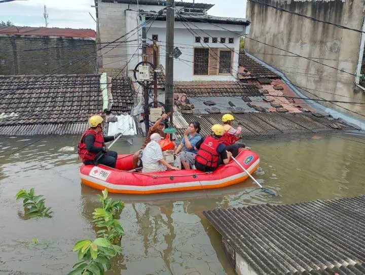 Banjir Kembali Rendam Kota Tangerang, Tanggul Jebol dan Warga Mengungsi