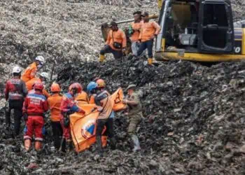 Longsor Gunungan Sampah Bantargebang, 5 Jasad Ditemukan