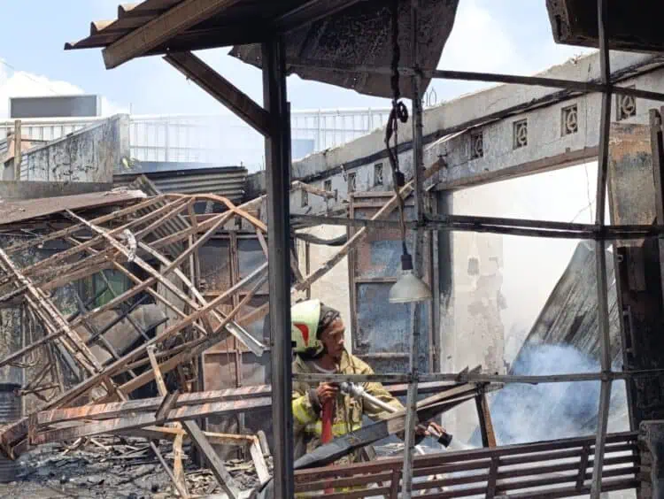 Bengkel Motor Terbakar di Pamulang, Kerugian Capai Rp3 Miliar