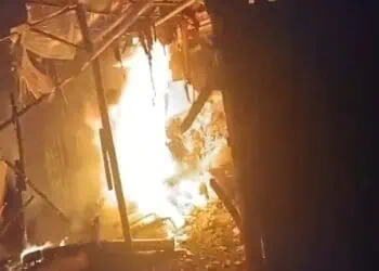 Lapak Barang Bekas di Karang Tengah Terbakar