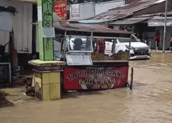 Diguyur Hujan Deras, Sebagian Wilayah Tigaraksa Direndam Banjir