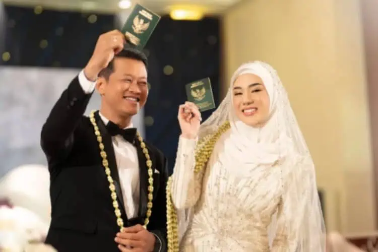 Bongkar VCS Suami, Clara Shinta Terancam UU ITE hingga UU Pornografi