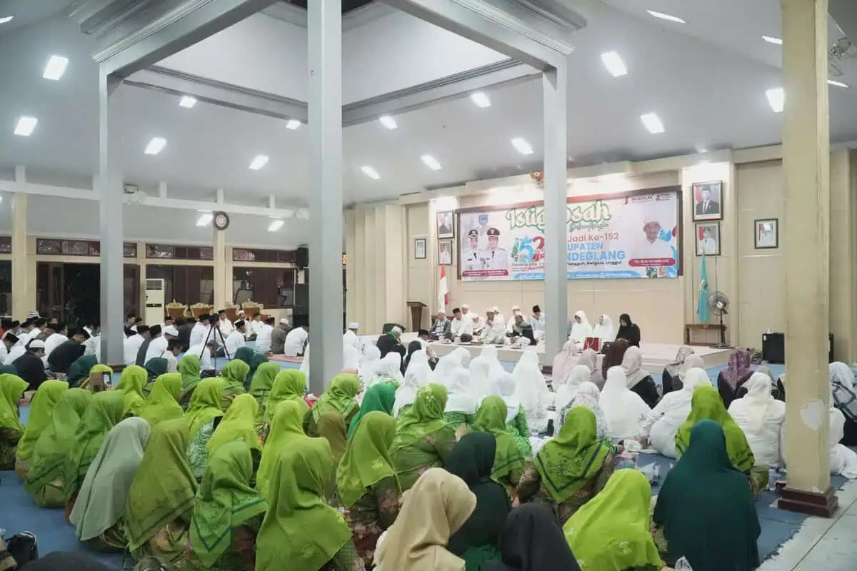 Pemkab Pandeglang menggelar istighosah dan doa bersama, sebagai rangkaian HUT Ke - 152 Kabupaten Pandeglang. (ISTIMEWA)