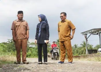 Sidak Jalan Rusak di WaringinKurung, Bupati Serang Desak PUPR Segera Memperbaiki