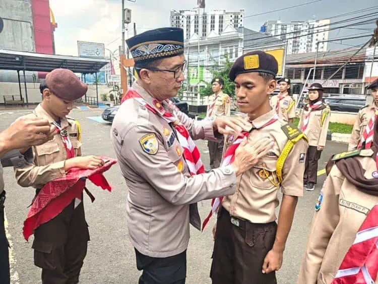 Polsek Ciputat Timur Apresiasi Saka Bhayangkara Lewat Penghargaan Karya Bhakti Lebaran 2026