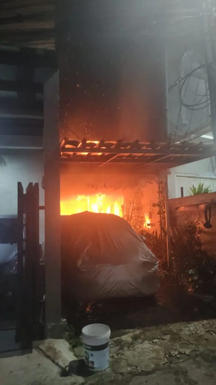 Rumah Dua Lantai Terbakar di Pondok Aren, Kerugian Ditaksir Capai Rp500 Juta